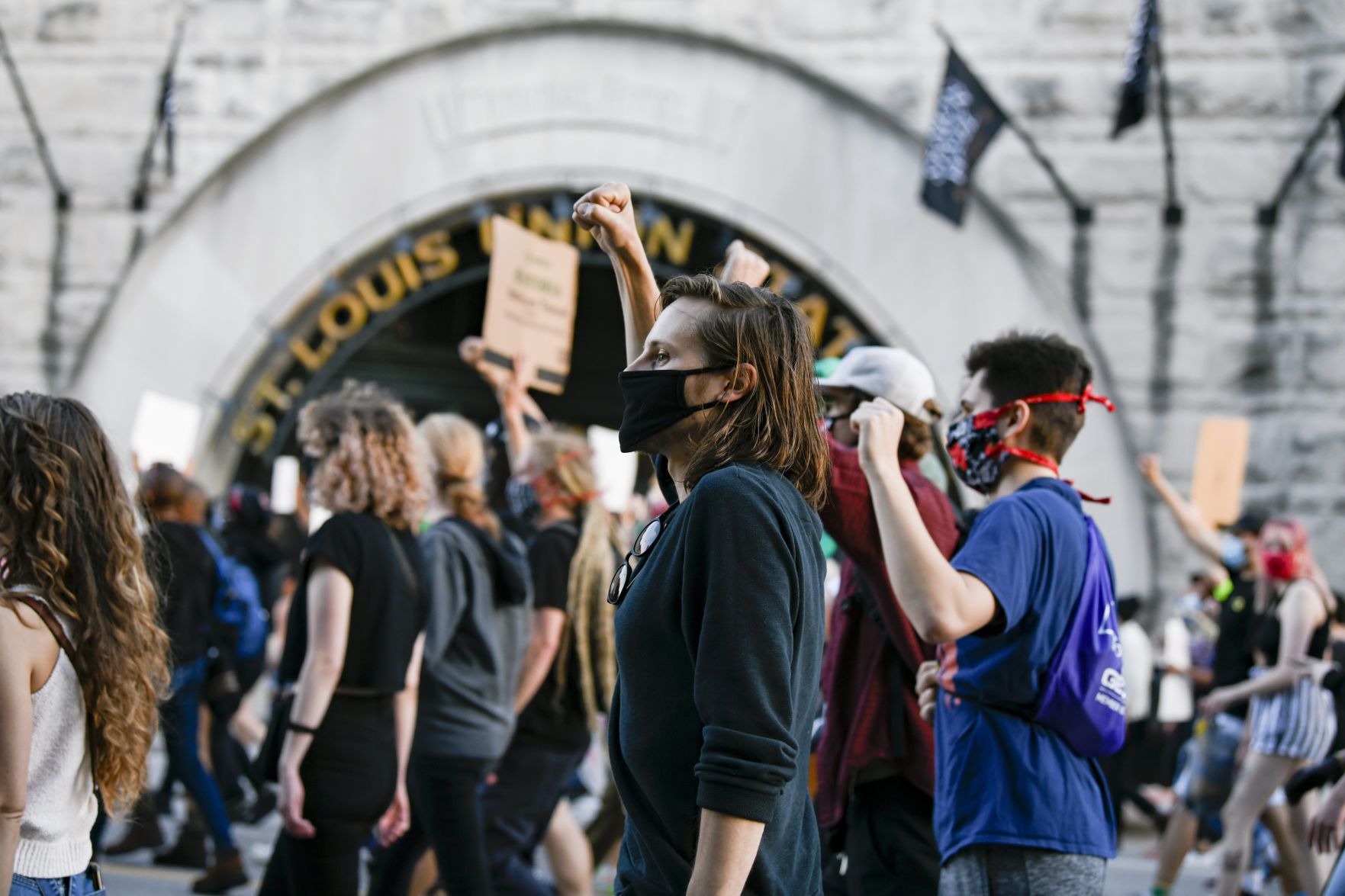 St Louis. demonstrators march in solidarity with Minneapolis protestors